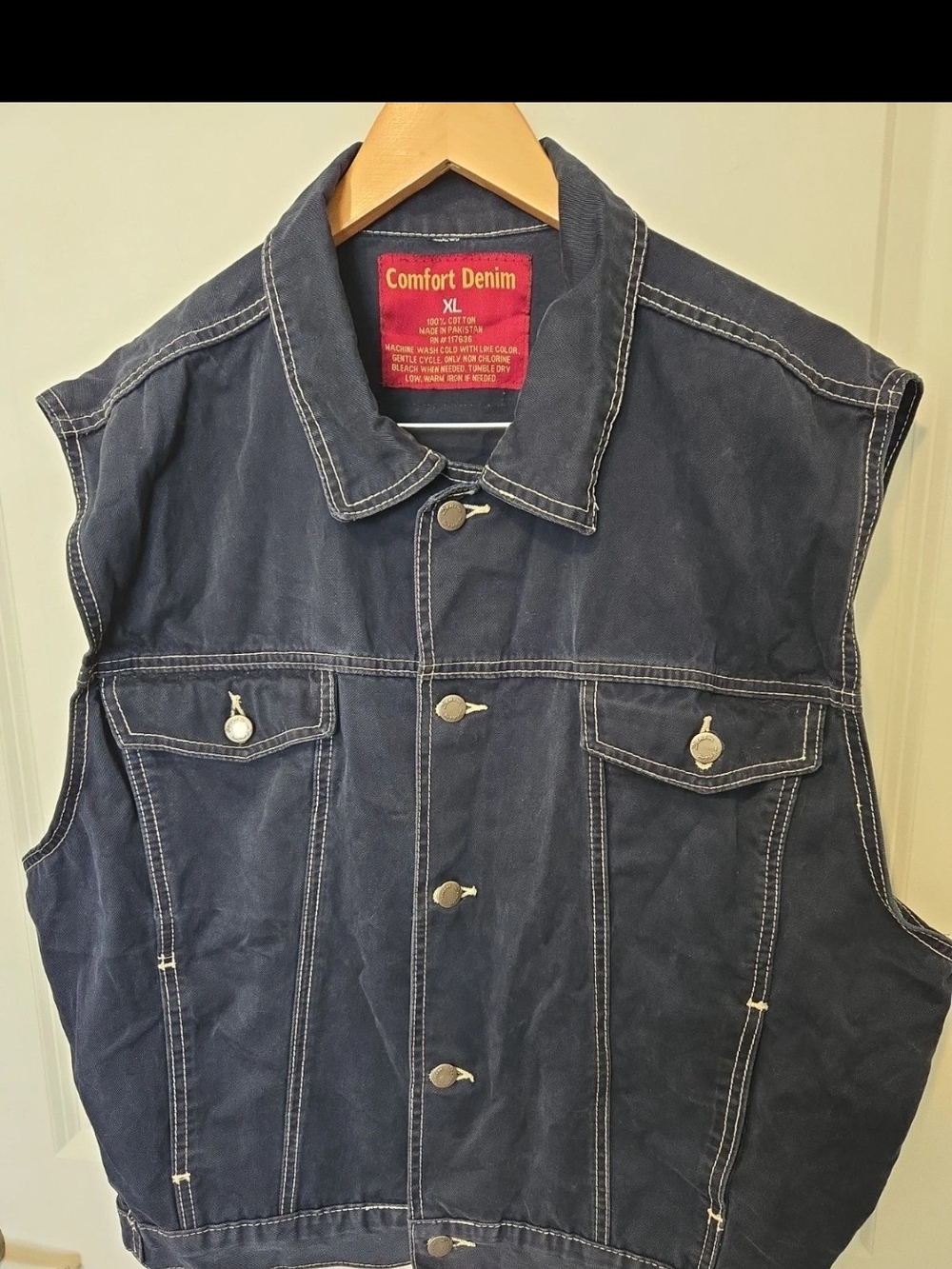 Men’s Navy Sleeveless Denim Vest XL Comfort Denium,vintage,unique.Orig